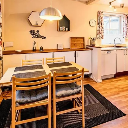 Ve104-vejers-strand-nordvej-30 別荘 *